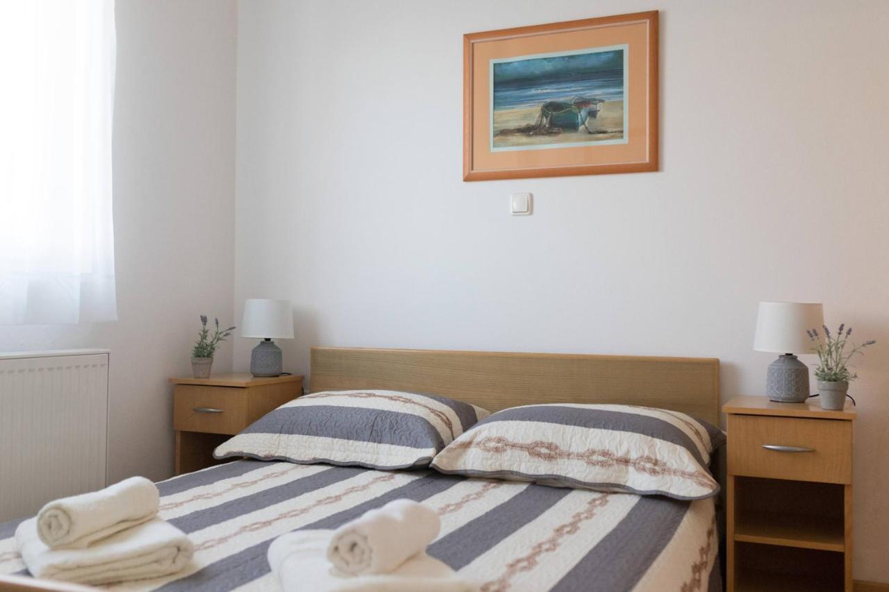 Apartmani Lenka Ugljan Zewnętrze zdjęcie