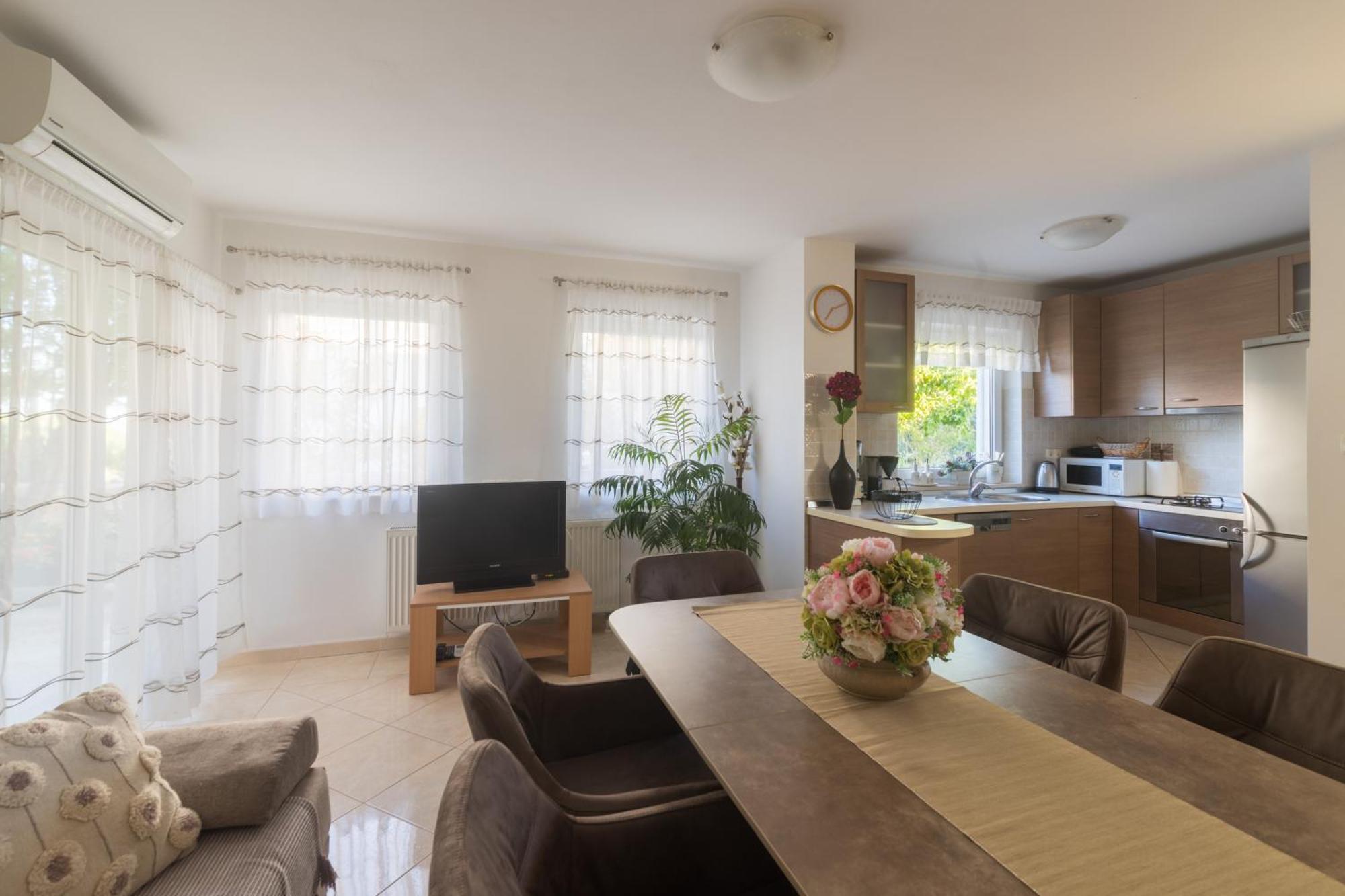 Apartmani Lenka Ugljan Pokój zdjęcie